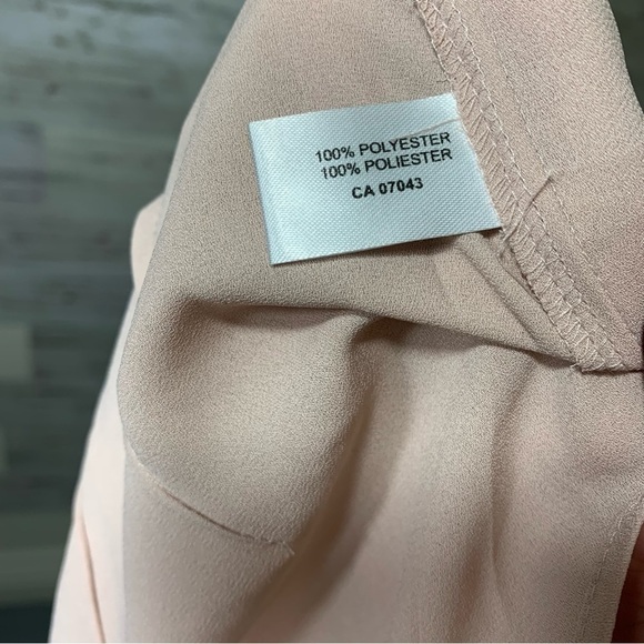 VIOLET + Claire Blush Pink Feminin Blouse Button Down Minimalist Flowy Top M - Picture 8 of 11